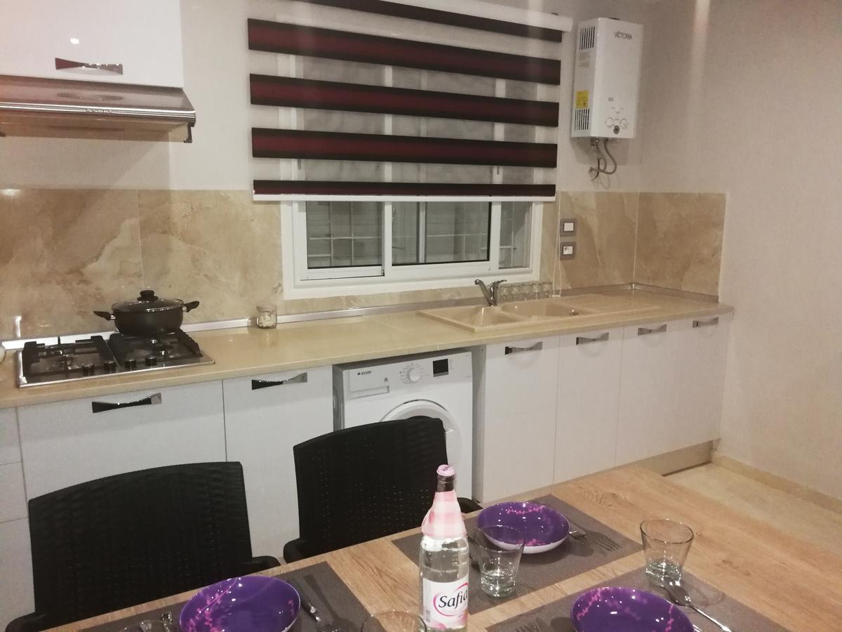 比塞大London House公寓式酒店 外观 照片