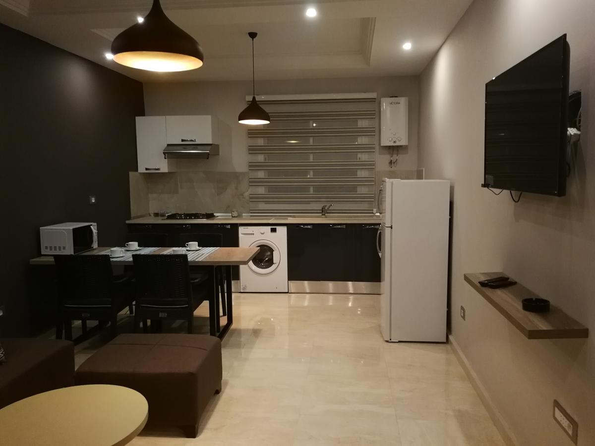 比塞大London House公寓式酒店 外观 照片