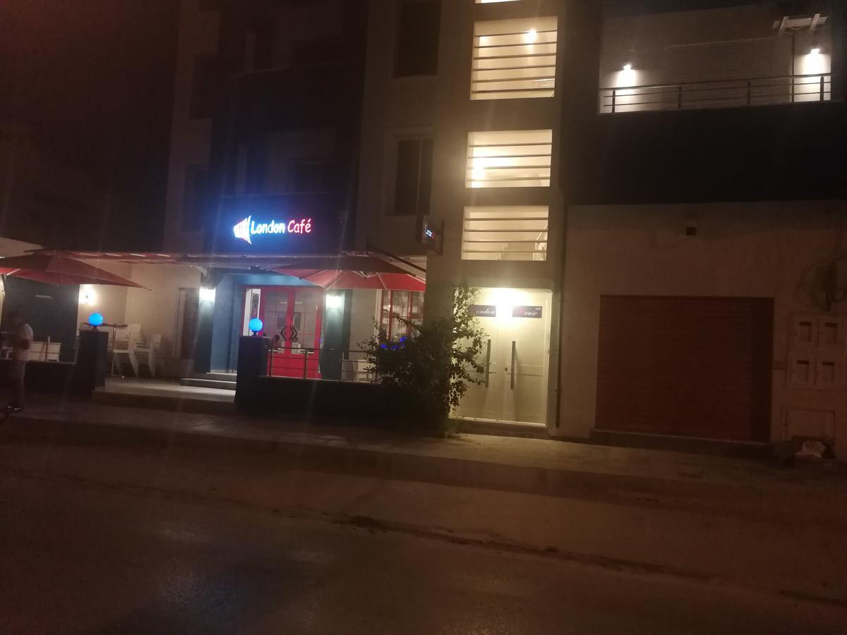 比塞大London House公寓式酒店 外观 照片